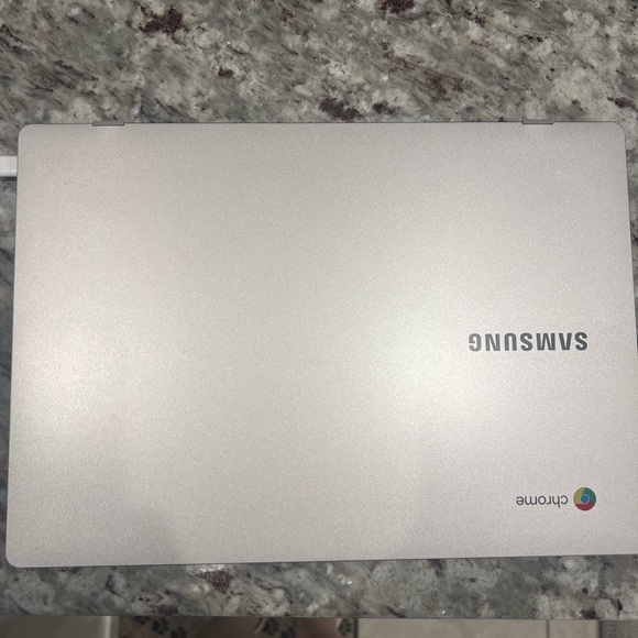 Samsung Chromebook - Picture 1 of 11